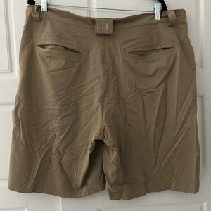 Under Armour Khaki shorts